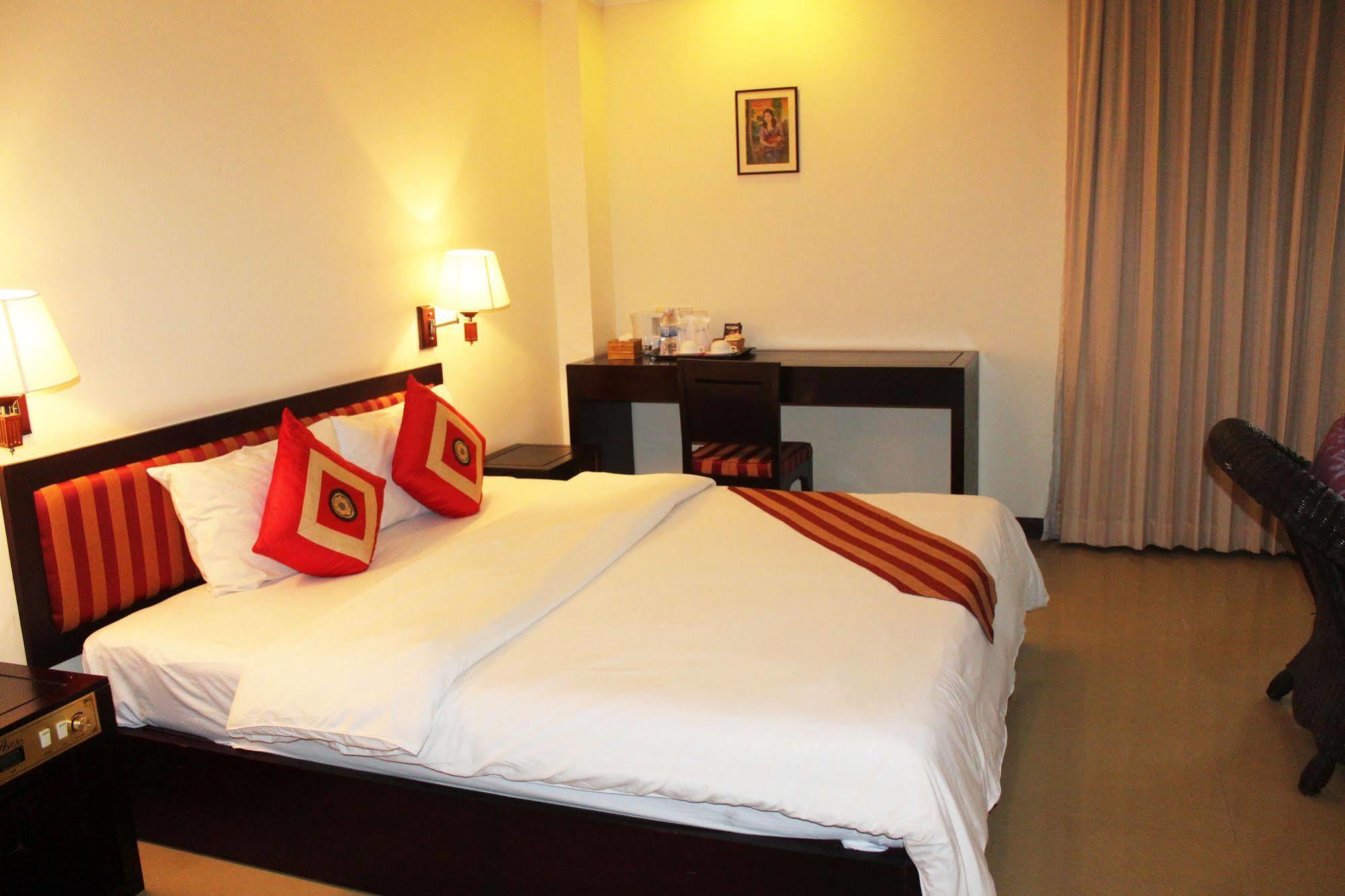 Angkor Riviera Hotel Siem Reap Extérieur photo