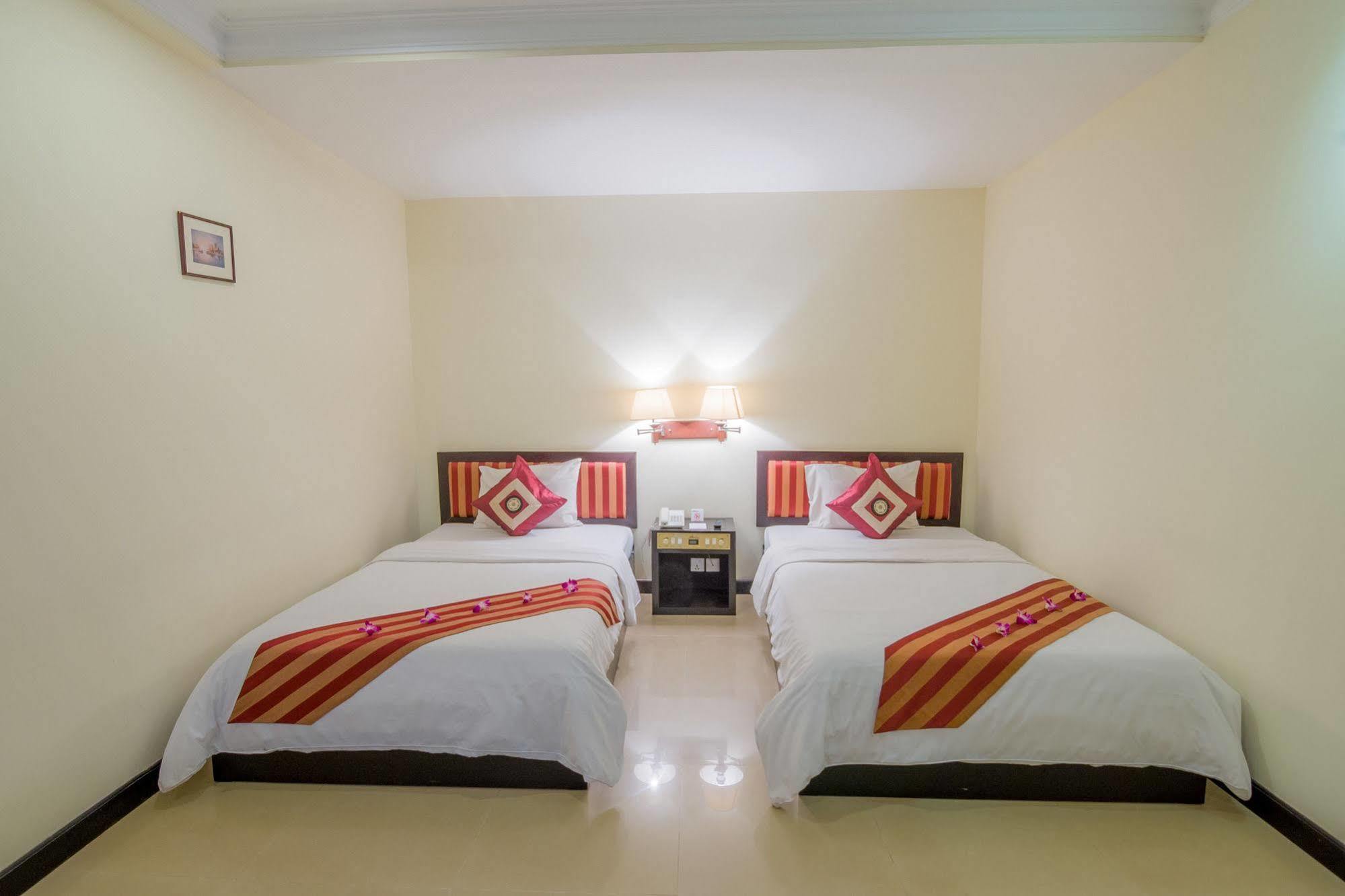 Angkor Riviera Hotel Siem Reap Extérieur photo