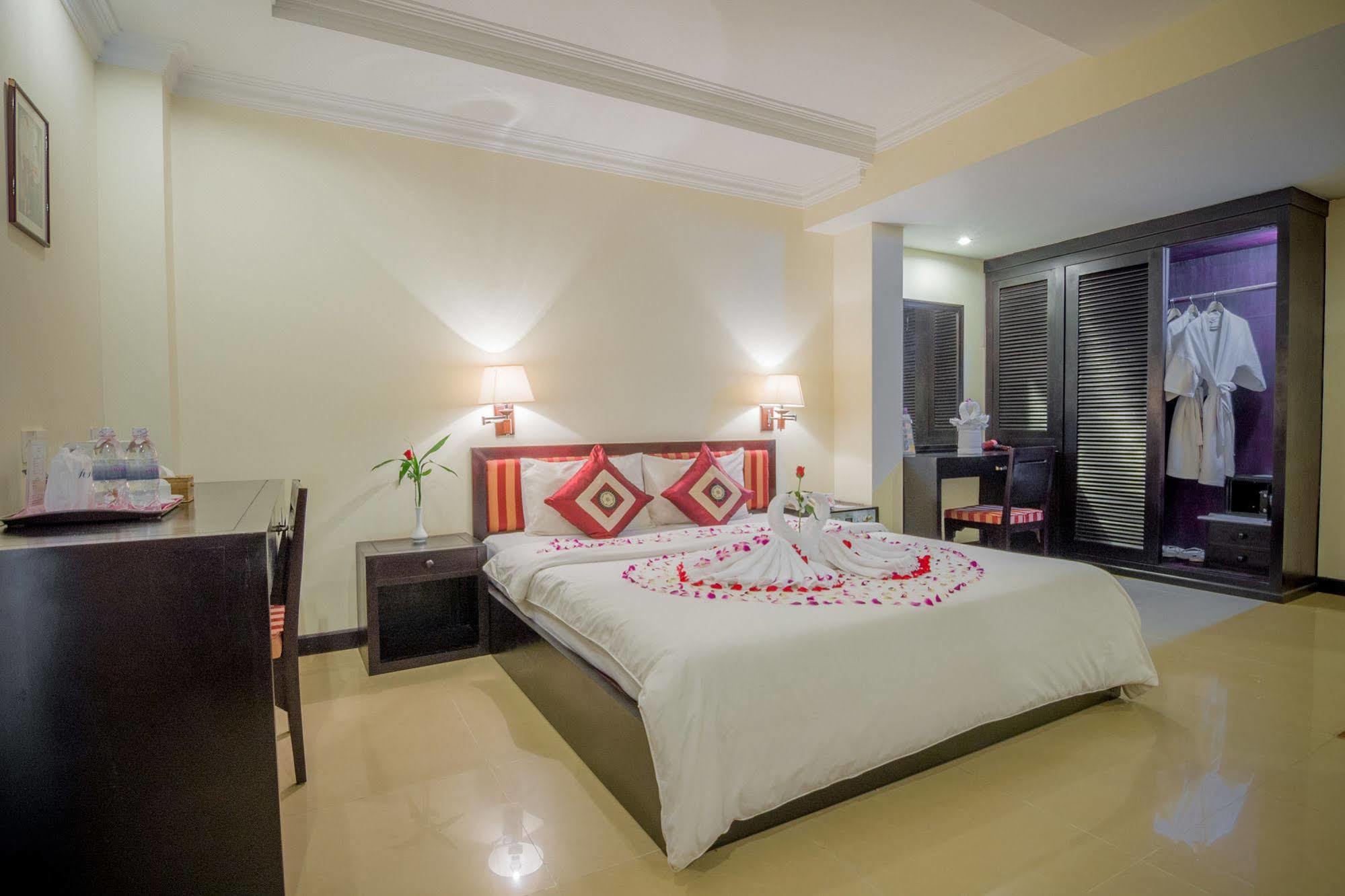 Angkor Riviera Hotel Siem Reap Extérieur photo