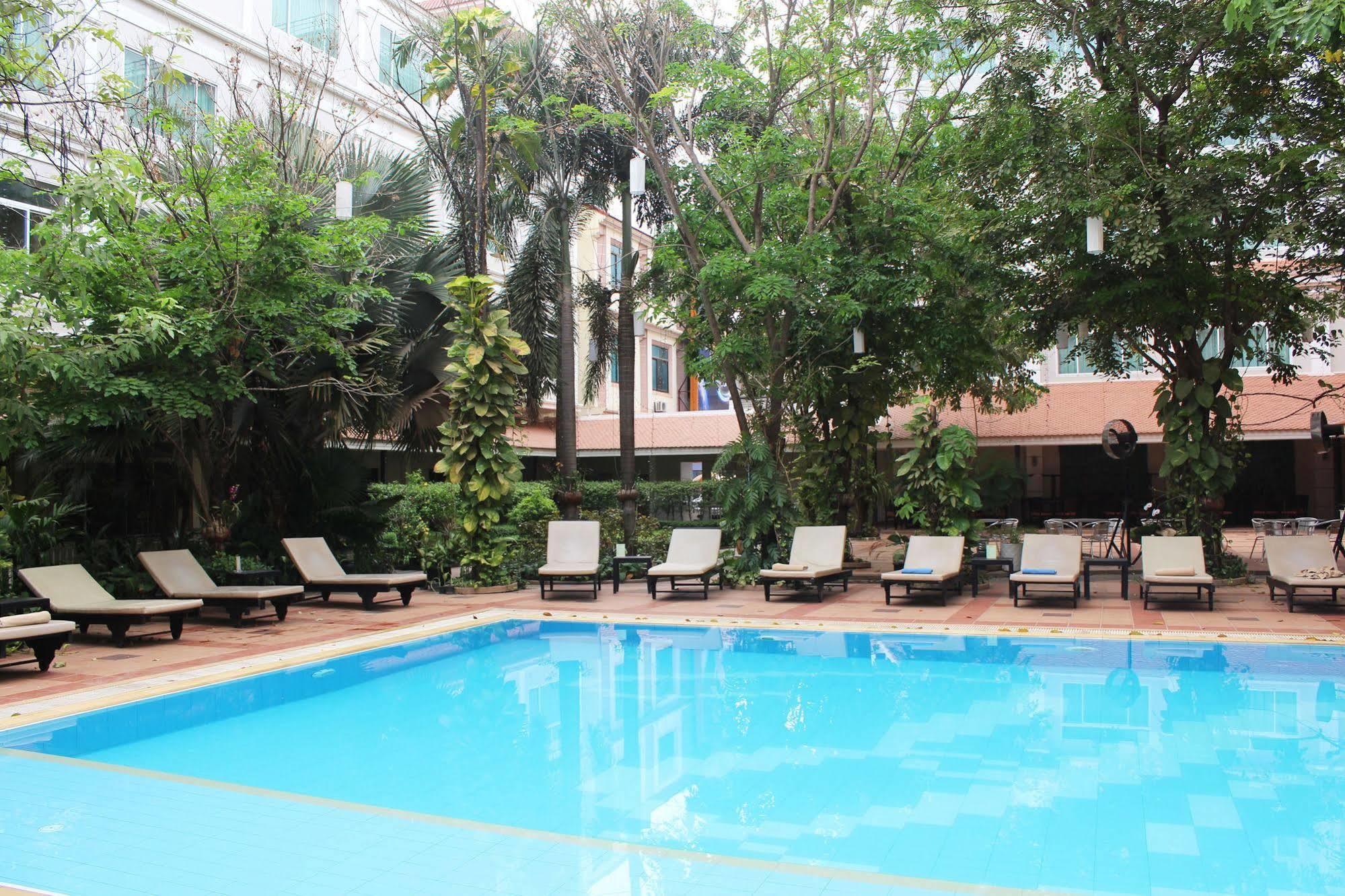 Angkor Riviera Hotel Siem Reap Extérieur photo